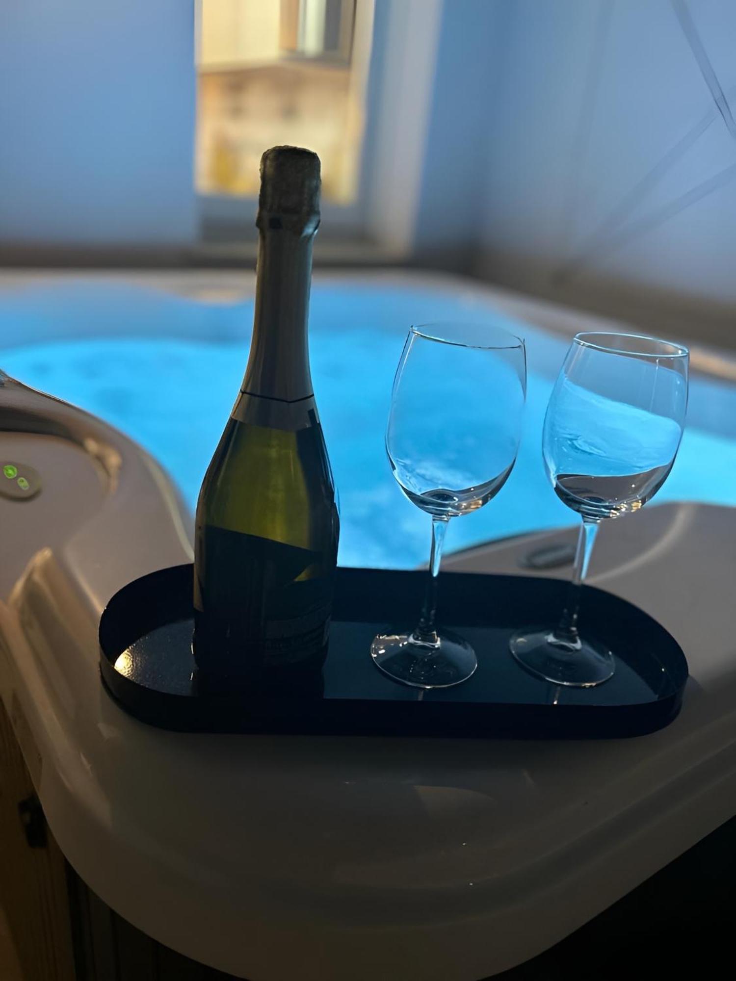 "Bea'S Terrace" - Private Jacuzzi And Panoramic Rooftop In The City Centre 칼리아리 외부 사진